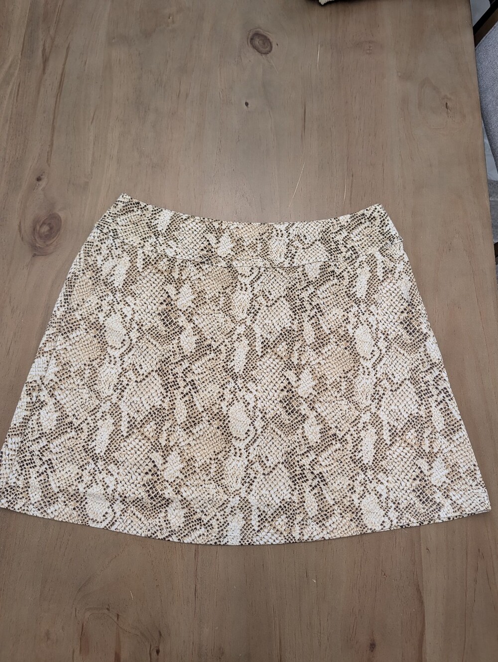 Tail Golf Skort Python Pattern Taupe & White Women's Size Large